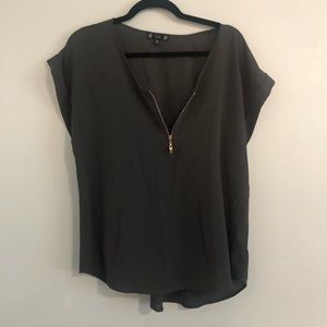 Iris grey zipper blouse sz XL